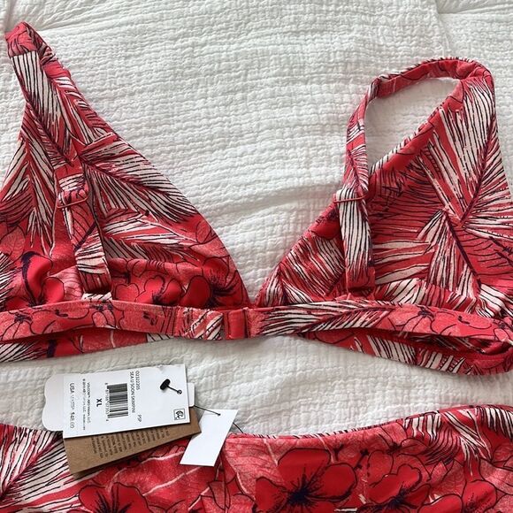 NWT Volcom Women's Sea U Soon Vneck Two Piece Bikini - Picture 5 of 8